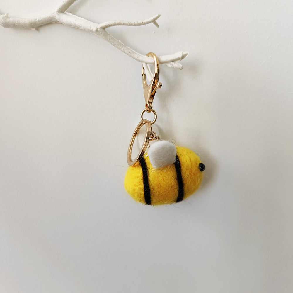 Wholesale Small Animal Bee Wool Felt Keychain